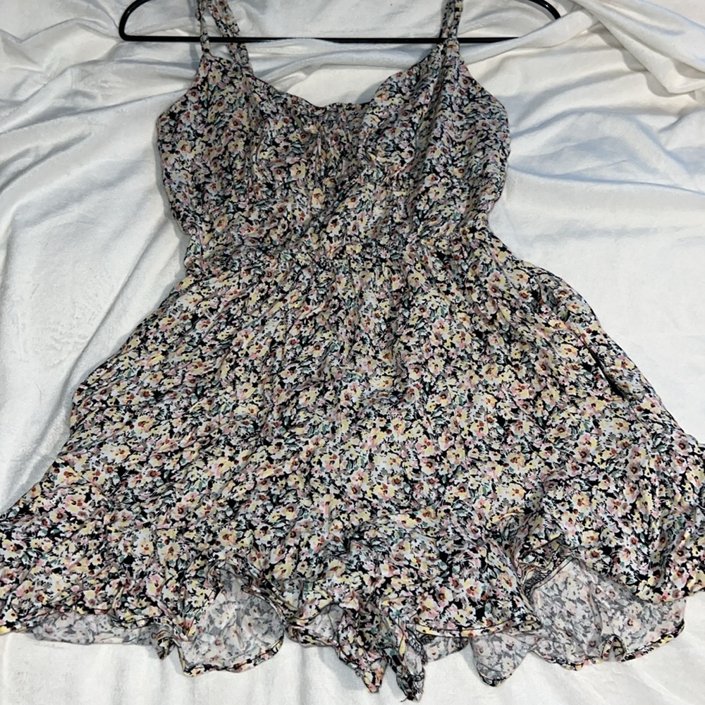 Flower Sundress Romper - Picture 3 of 7